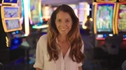 Moderatorin Elena Bruhn erkundet das wahre Leben in Las Vegas abseits von Glitzer und Glamour.