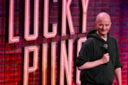 Last but not least rundet Moritz John - Neuentdeckung der Münchner Comedy-Szene - diese Folge Lucky Punch in unterhaltsamster Weise ab.