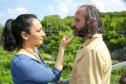 Alev Irmak (Azra), Reinhold Moritz (Vickerl).