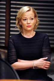 Sie beschuldigt ihren Ex-Mann, ihre Tochter missbraucht zu haben. Doch sagt Catherine (Samantha Mathis) die Wahrheit oder möchte sie nur Rache an einem Mann nehmen, der sie für ihre jüngere Schwester verlassen hat?