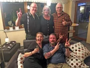 Hintere Reihe von links: Gastgeber Hubertus, Sabine, und Michael. Vorne: Kerrin und Reiko