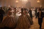 Der rauschende Geburtstagsball von Kaiser Franz nähert sich dem Höhepunkt.