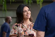 Freundlicher Blick: Floriana Lima als Nora Young