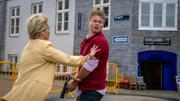 Auch Marianne (Laura Drasbæk) und Benjamin  (Mathias Käki Jørgensen) sind schockiert über die Ereignisse bei der Gedenkfeier.