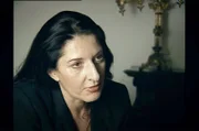 Der Regisseur Hermann Vaske begleitet die Künstlerin Marina Abramovic mit seiner Kreativitäts-Trilogie seit vielen Jahren.