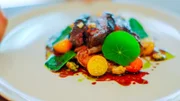 Michel Roux’s asiatisches Schweinefleisch-Gericht – inspiriert vom Restaurant „The Ethicurean“.