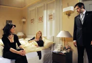 ARD STURM DER LIEBE FOLGE 1311, am Montag um 15:10 Uhr im ERSTEN. Kurz nachdem Jacob (Andreas Thiele, r.) das Zimmer der kränkelnden Rosalie (Natalie Alison, M.) verlassen hat, setzt Barbara (Nicola Tiggeler, l.) diese einmal mehr unter Druck.