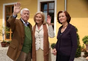 ARD LILLY SCHÖNAUER - UMWEG INS GLÜCK, Regie Heidi Kranz. Schlossherr Max (Peter Weck), seine Frau Gabriele (Johanna Mertinz, Mitte) und die Angestellte Lisa (Brigitte Antonius).