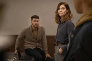 Daniele Vianello (Alessandro Roja, l.); Elena Zonin (Vittoria Puccini, r.)