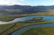 Queensland: ein Paradies aus Seen und dichten Wäldern