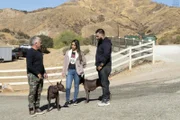 (v.l.n.r.) Cesar Millan; Erica; Tony