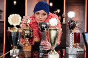 Musikalische Töne schlägt Chansonsängerin Rebekka Maier alias Die Nowak aus Regensburg an.