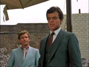 Das A-Team verkauft dem Immobilienhai Phillip Chadway (Ray Wise, re.) das Haus...