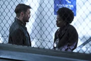 Frank Delfino (Charlie Weber) und Annalise Keating (Viola Davis)  Die Verwendung des sendungsbezogenen Materials ist nur mit dem Hinweis und Verlinkung auf TVNOW gestattet.