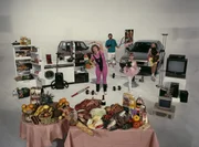 40 Jahre deutsche Teilung prägten den Alltag der Menschen in Ost und West. Im Vergleich zum ostdeutschen Nachbarn genossen Bundesbürger in den Achtzigerjahren einen sehr viel höheren Lebensstandard.