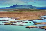 Die Vielfalt und Weite der rauen isländischen Landschaften sind dem starken Vulkanismus zu verdanken, der in Island so ausgeprägt ist wie an kaum einem Ort der Erde.