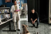 Forensic Scientist Kasie Hines (Diona Reasonover, l.) und NCIS Special Agent Nicholas “Nick” Torres (Wilmer Valderrama, r.)