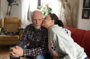 Auf Empfehlung seiner Lebensgefährtin ging der Lokführer Lourenz Kuijper ins Schlaflabor. Dort wurde festgestellt, dass er unter anderem eine Schlafapnoe hat, die sich behandeln lässt.
