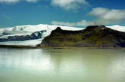 Die Vulkaninsel besticht mit spektakulären, weltweit einmaligen Landschaften und dem größten Gletscher Europas.