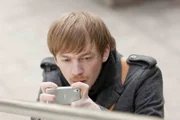 Steht Danni bei einem neuen Fall mit Rat und Tat zur Seite: Hannes (Tino Mewes) ...