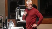Einsatzleiter Robert Dietz (Ralph Herforth) +++ Die Verwendung des sendungsbezogenen Materials ist nur mit dem Hinweis und Verlinkung auf TVNOW gestattet. +++