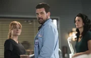 Ein bekannter Juwelier bricht plötzlich in einem Club zusammen und stirbt. Grund für seinen Tod ist das Gift eines Kugelfisches. Erste Anhaltspunkte führen das Team zu einem Stamm am Amazonas. Maura Isles (Sasha Alexander), Kent Drake (Adam Sinclair) und Jane Rizzoli (Angie Harmon) ermitteln. Die Verwendung des sendungsbezogenen Materials ist nur mit dem Hinweis und Verlinkung auf RTL+ gestattet.