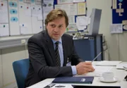 ARD/NDR TATORT, "Vergissmeinnicht", am Sonntag um 20:15 Uhr im ERSTEN. Thomas Hanau (Patrick von Blume)