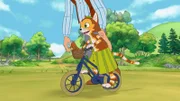Findus ist total zufrieden: Pettersson hat ihm ein eigenes Fahrrad gebaut. Nun muss er allerdings noch damit fahren lernen.