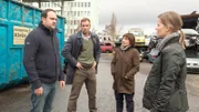 Von Kilian Klein wollte Daniel Gawinski eigentlich ein Auto kaufen. Doch der Schrottplatzbesitzer streitet ab, dass der verschwundene Sohn bei ihm war. Aber warum hat Daniel seine Pläne geändert? (Tom Keune, Dominic Boeer, Claudia Schmutzler, Juliane Niemann).