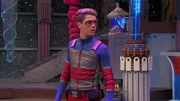 Henry Hart (Jace Norman)