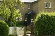 L-R: Sidney Chambers (James Norton) und Geordie Keating (Robson Green)