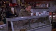 Doug Heffernan (Kevin James) besorgt Arthurs Lieblingseis...