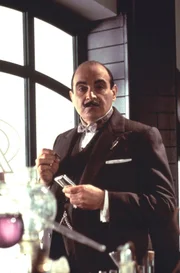Poirot (David Suchet).