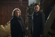 Celeste (Kate Burton, l.); Harry Greenwood (Rupert Evans, r.)