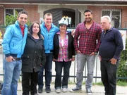 v.li.n.re.: Trödelexperte Mauro Corradino, Sandra, Trödelexperte Otto Schulte, Gisela, Trödelexperte Sükrü Pehlivan und Erich