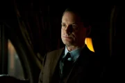 Elias Thompson (Shea Whigham)