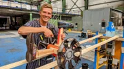 Mit diesem „Rad“ will Christian in der "KettenreAh!ktion" feine Hörsinneszellen aktivieren.