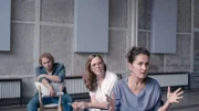 Regisseurin Jeanne (Marie-Lou Sellem, re.), Tim (Magnus Mariuson) und Lucy (Nicola Heim) bei der Arbeit.