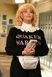 Beverly Goldberg (Wendi McLendon-Covey)