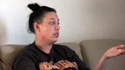 Janine hat seit einiger Zeit Rückenschmerzen - die Diagnose Bandscheibenvorfall war allerdings ein Schock für sie. Zunächst möchte die Zwillingsmutter aber abwarten und eine Operation möglichst vermeiden.