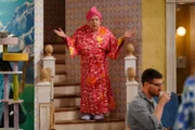 Phil (Leslie Jordan)