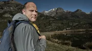 Eine Person im Berggebiet