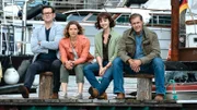 Das Ermittler-Team: Lars Englen (Ingo Naujoks, l.),  Tomke Jennsen (Anjorka Strechel, 2.v.l.), Ida Müller-Dogan (Amelie Plaas-Link, 2.v.r.), Finn Kiesewetter (Sven Martinek, r.).