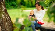 Mona wünscht sich seit vielen Jahren sehnlichst ein Baby – wird der Traum vom eigenen Kind endlich in Erfüllung gehen? Das hier zu sehende Kind ist nicht Monas Kind - es bebildert eine Traumsequenz.