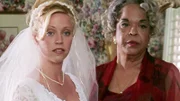 Stephanie (Hillary Danner) mit Tess (Della Reese)