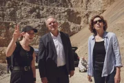 (v.li.): Meret Schande (Christina Scherrer), Moritz Eisner (Harald Krassnitzer), Bibi Fellner (Adele Neuhauser).