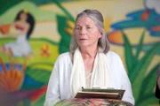 Patricia (Sandra Seacat)