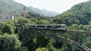 Die gewaltige Stahlbrücke bei Intragna - Eines der vielen Highlights des Centovalli Express