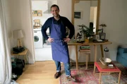 Hat früher in der Musikbranche gearbeitet, heute putzt er in den Sozialen Medien: Bruno Ginesty.