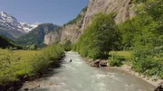 "Wunderwelt Schweiz: Wasser und Eis - Erzählt von Max Moor": Flusslauf.